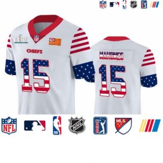Kansas City Chiefs #15 Patrick Mahomes White Super Bowl LIV 2020 Men's Nike Team Logo USA Flag Vapor Untouchable Limited NFL Jersey