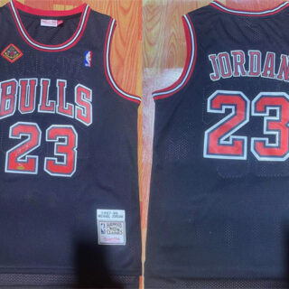 Men's Chicago Bulls #23 Michael Jordan Black 1997-98 Stitched Jersey