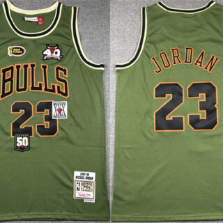 Men's Chicago Bulls #23 Michael Jordan Green 1997-98 Throwback Stitched Basketball Jersey