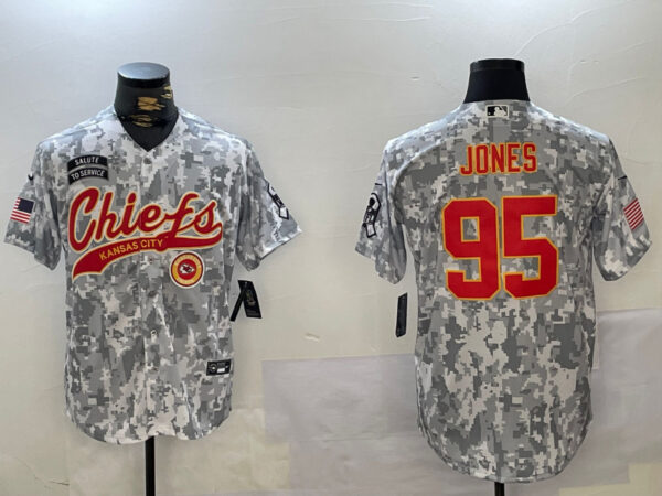 Men's Kansas City Chiefs #95 Chris Jones 2024 Arctic Camo Salute To Service Stitched Baseball Jerseys