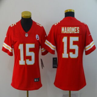 Women Nike Chiefs 15 Patrick Mahomes Red Women Vapor Untouchable Limited Jersey