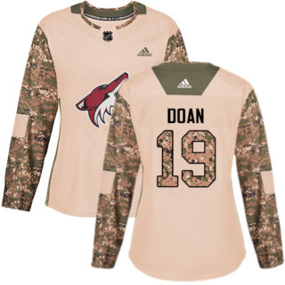 Women's Arizona Coyotes #19 Shane Doan Camo Authentic 2017 Veterans Day Stitched NHL Jersey