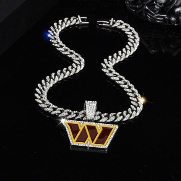Commanders 20inch Necklace Silver
